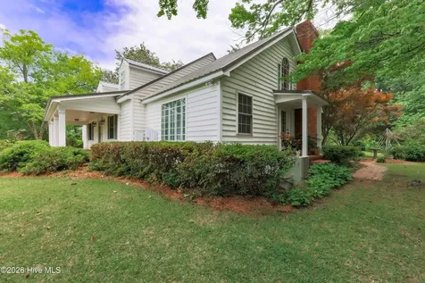 218 N Duplin Street Wallace NC 28466