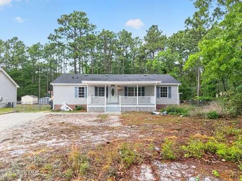 1681 Navaho Road Southport NC 28461