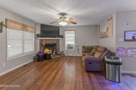 616 Trail End Lane Newton Grove NC 28366