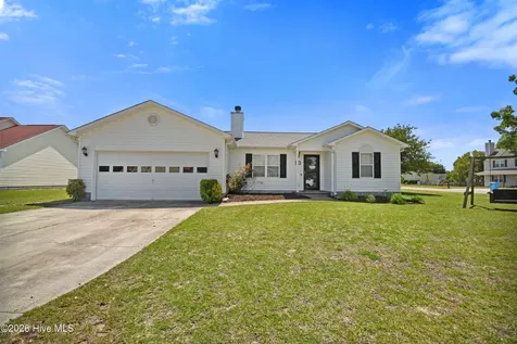 200 Essex Court Richlands NC 28574
