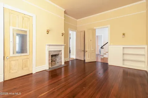 105 N Granville Street Edenton NC 27932