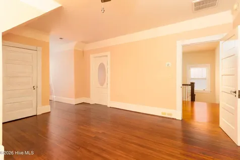 105 N Granville Street Edenton NC 27932