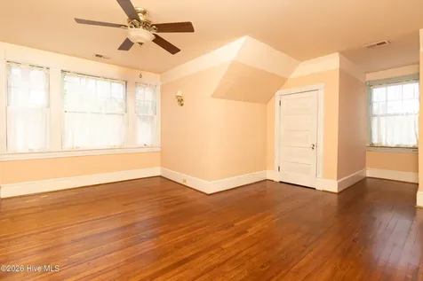 105 N Granville Street Edenton NC 27932