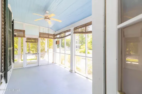 105 N Granville Street Edenton NC 27932