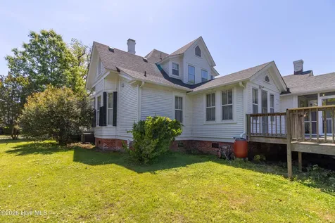 105 N Granville Street Edenton NC 27932