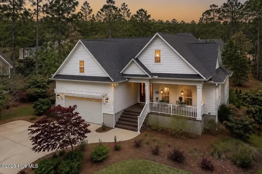 2712 Shady Pine Circle Southport NC 28461