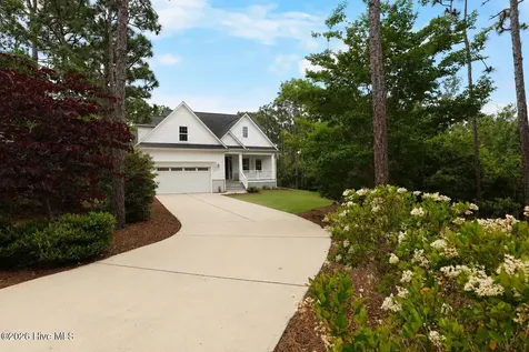 2712 Shady Pine Circle Southport NC 28461