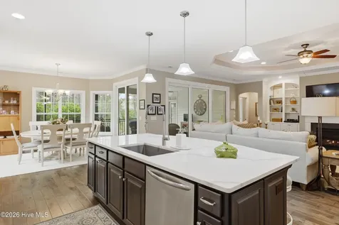 2712 Shady Pine Circle Southport NC 28461