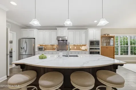 2712 Shady Pine Circle Southport NC 28461