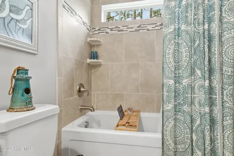 2712 Shady Pine Circle Southport NC 28461