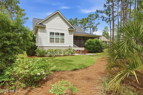 2712 Shady Pine Circle Southport NC 28461