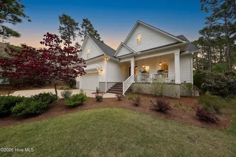 2712 Shady Pine Circle Southport NC 28461