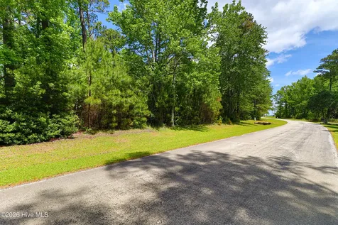135 Herring Pond Court Beaufort NC 28516