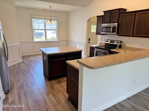 517 New Hanover Trail Jacksonville NC 28546