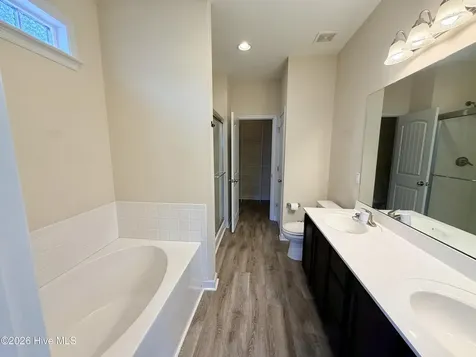 517 New Hanover Trail Jacksonville NC 28546