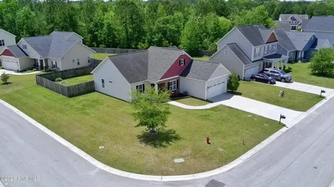 517 New Hanover Trail Jacksonville NC 28546