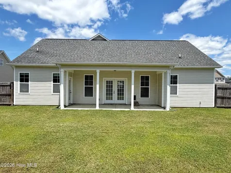 517 New Hanover Trail Jacksonville NC 28546
