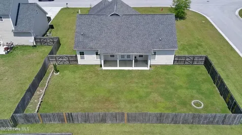 517 New Hanover Trail Jacksonville NC 28546