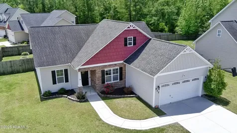 517 New Hanover Trail Jacksonville NC 28546