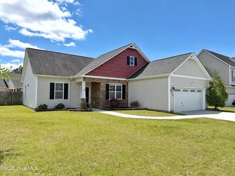 517 New Hanover Trail Jacksonville NC 28546