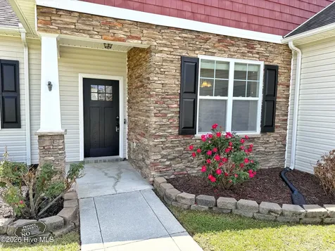 517 New Hanover Trail Jacksonville NC 28546