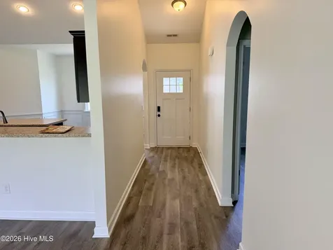 517 New Hanover Trail Jacksonville NC 28546