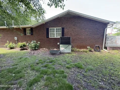 144 Waccamaw Shores Road Lake Waccamaw NC 28450