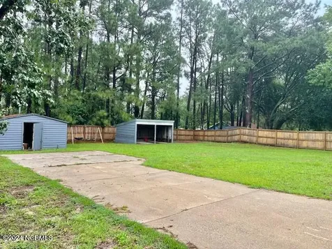 1708 N Poplar Street Aberdeen NC 28315