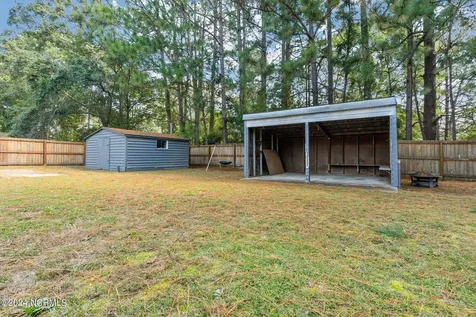 1708 N Poplar Street Aberdeen NC 28315
