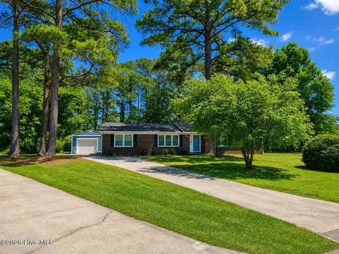 34 Heritage Court Jacksonville NC 28540