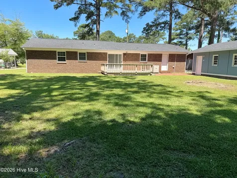 34 Heritage Court Jacksonville NC 28540