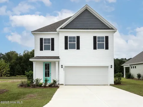 412 Matthews Farm Road Hubert NC 28539