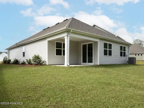 414 Matthews Farm Road Hubert NC 28539