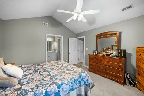 306 Johnson Lane Winterville NC 28590