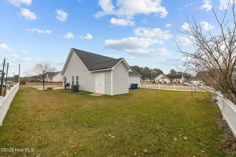 306 Johnson Lane Winterville NC 28590