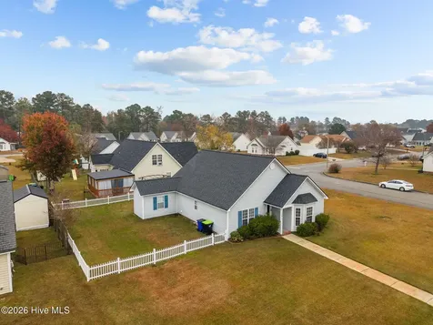 306 Johnson Lane Winterville NC 28590