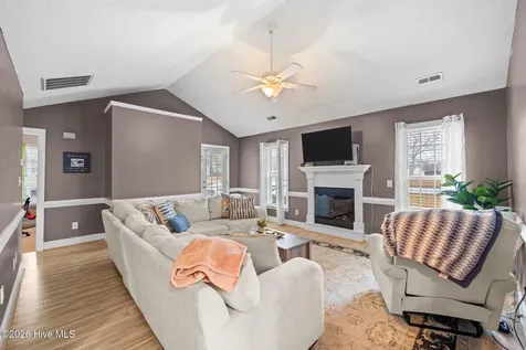 306 Johnson Lane Winterville NC 28590