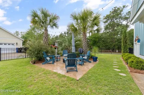 515 Sir Williams Southport NC 28461