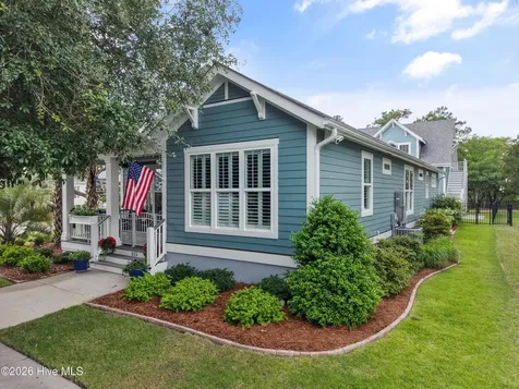 515 Sir Williams Southport NC 28461
