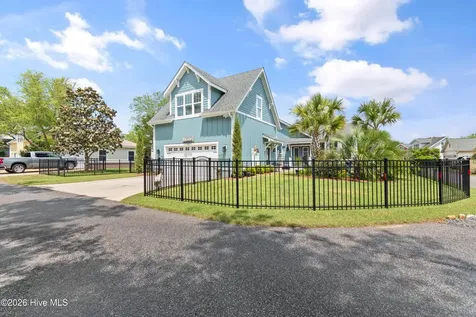515 Sir Williams Southport NC 28461