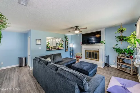 408 Cardinal Road Jacksonville NC 28546