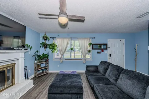 408 Cardinal Road Jacksonville NC 28546