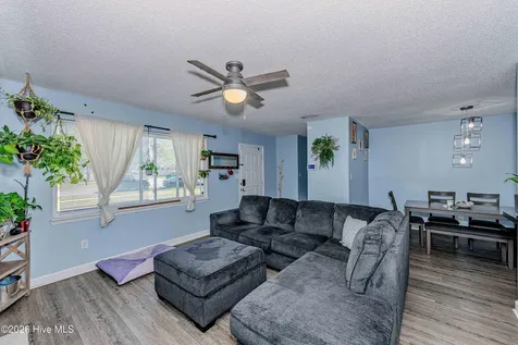408 Cardinal Road Jacksonville NC 28546