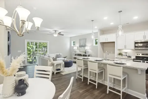 308 Lusterleaf Lane Shallotte NC 28470