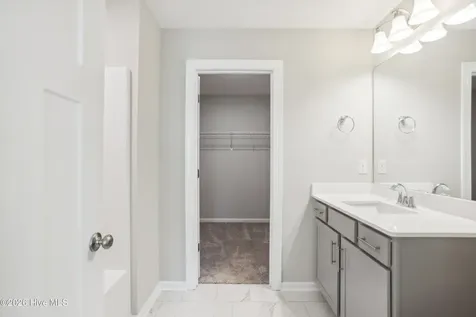 308 Lusterleaf Lane Shallotte NC 28470
