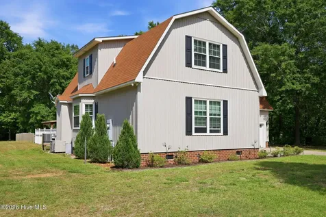 1857 Hardison Street Grifton NC 28530
