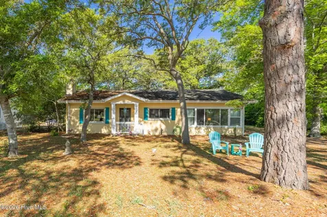 313 Mercer Street Oak Island NC 28465