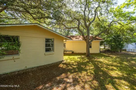 313 Mercer Street Oak Island NC 28465