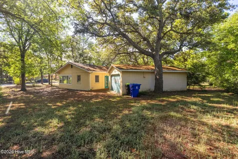 313 Mercer Street Oak Island NC 28465