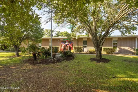 313 Mercer Street Oak Island NC 28465
